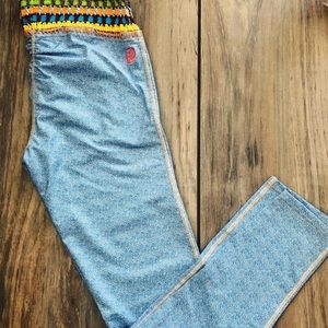 Stylish Blue Leggings with Patterned Waistband